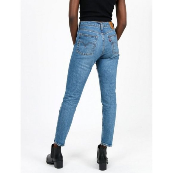 Levi's Wedgie Icon Jean These Dreams Size 25 High Rise Tapered - Picture 2 of 8